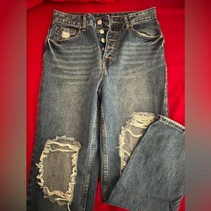 Straight leg ripped jeans